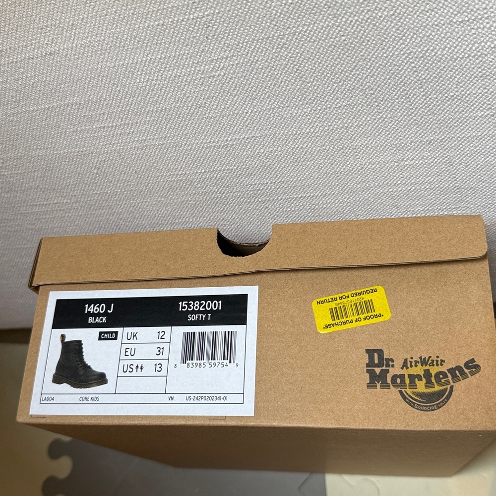 Girls Dr. Martens Black 1460 J Boots US sz 13 - Picture 2 of 8